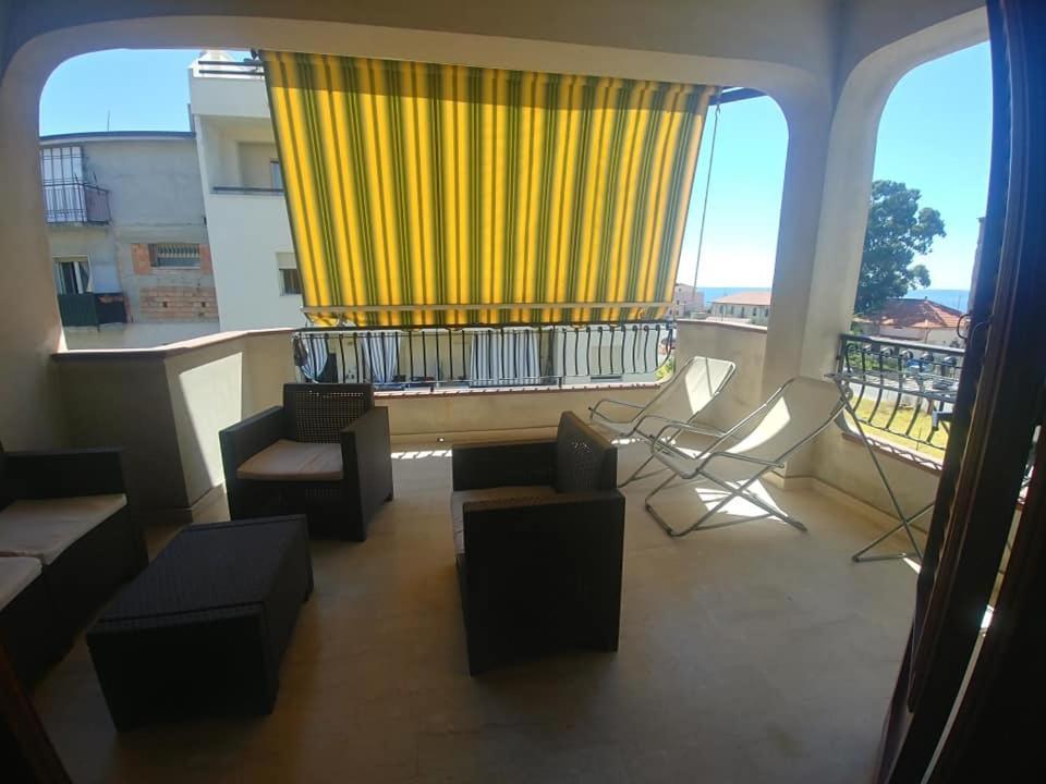 B&B Nereidi Melito Di Porto Salvo Luaran gambar
