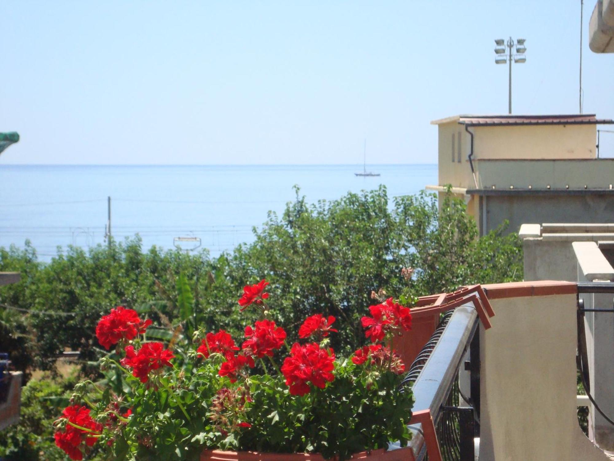 B&B Nereidi Melito Di Porto Salvo Luaran gambar