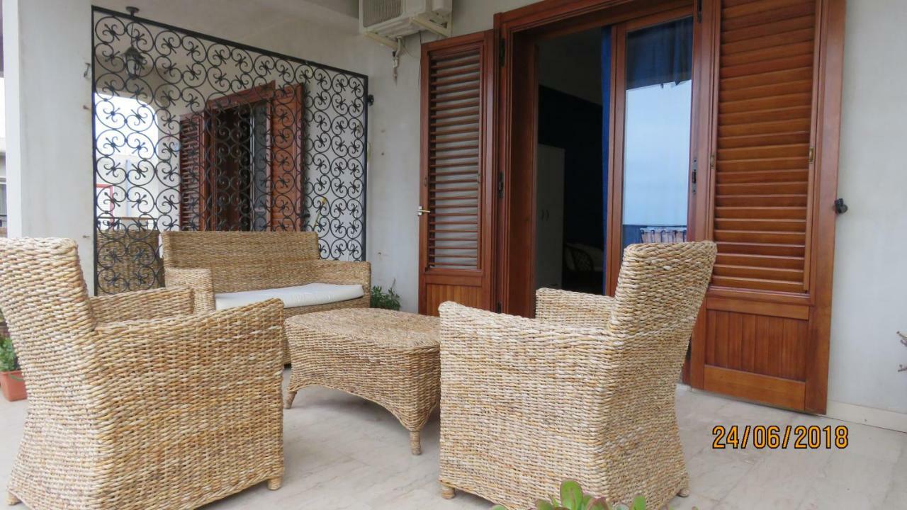 B&B Nereidi Melito Di Porto Salvo Luaran gambar
