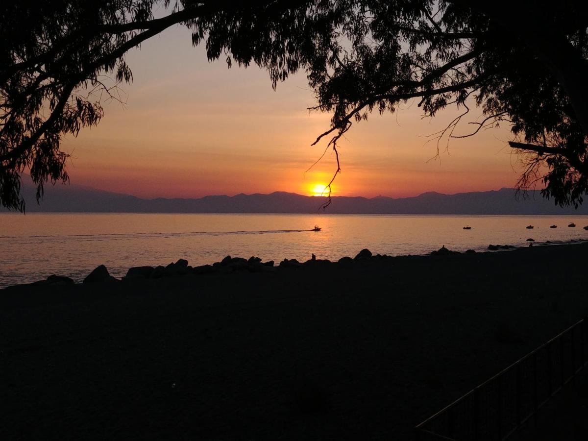 B&B Nereidi Melito Di Porto Salvo Luaran gambar